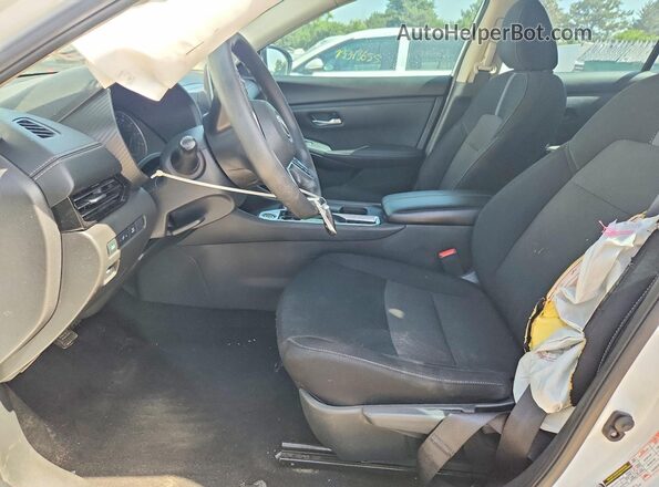3N1AB8CV8RY389156 2024 NISSAN SENTRA White Widok wnętrza z przodu