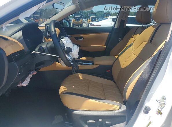 3N1AB8CV8SY326631 2025 NISSAN SENTRA Белый Вид салона спереди