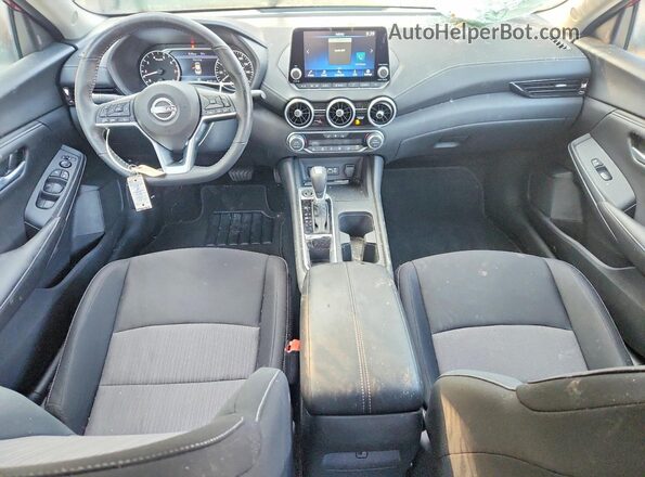 3N1AB8CV8SY338584 2025 NISSAN SENTRA Red Vista del salpicadero