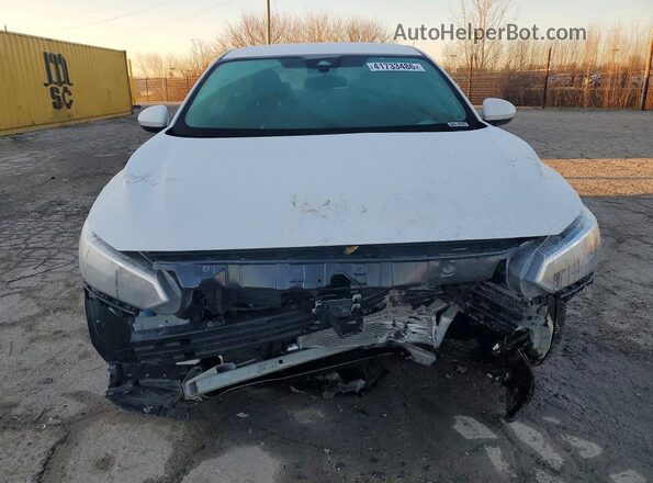 3N1AB8CV9NY247425 2022 NISSAN SENTRA Белый Вид спереди