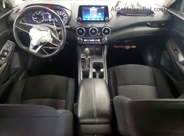 3N1AB8CV9RY207206 2024 NISSAN SENTRA Red Vista del salpicadero