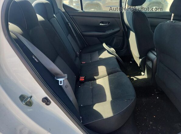 3N1AB8CVXNY285360 2022 NISSAN SENTRA White Вид задніх сидінь