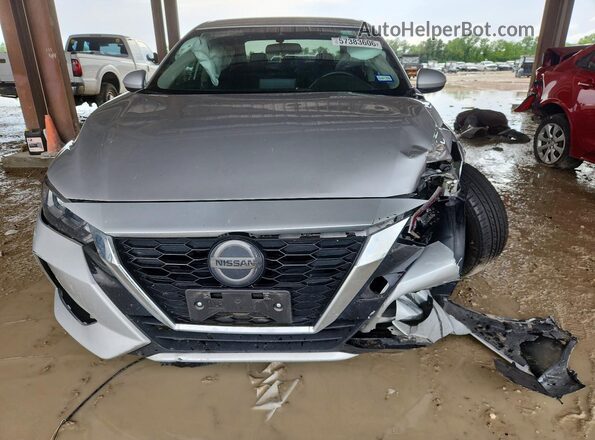 3N1AB8CVXPY230717 2023 NISSAN SENTRA Серебряный Вид спереди