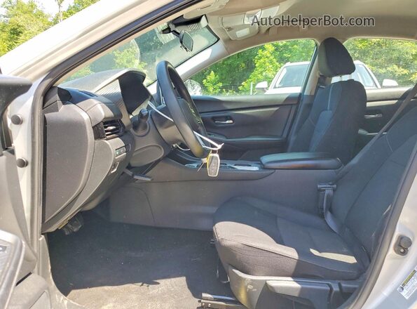 3N1AB8CVXPY298645 2023 NISSAN SENTRA Silver Widok wnętrza z przodu