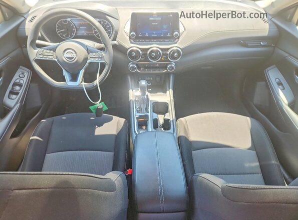 3N1AB8CVXSY346198 2025 NISSAN SENTRA Gray Dashboard view
