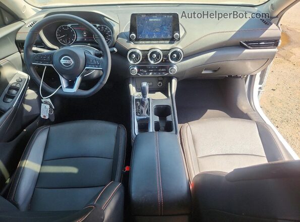3N1AB8DV0PY267614 2023 NISSAN SENTRA Белый Вид панели приборов