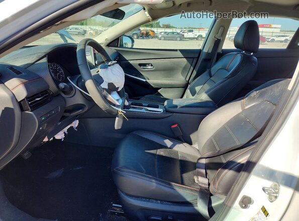 3N1AB8DV2RY278410 2024 NISSAN SENTRA White Front interior view