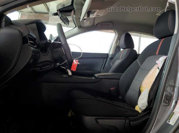 3N1AB8DV3MY202137 2021 NISSAN SENTRA Gray Вид салону спереду