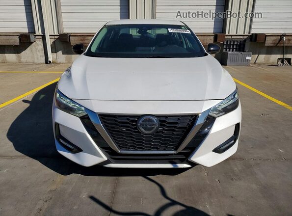 3N1AB8DV4MY258135 2021 NISSAN SENTRA White Widok z przodu