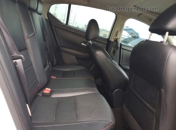 3N1AB8DV5RY228536 2024 NISSAN SENTRA Белый Вид задних сидений