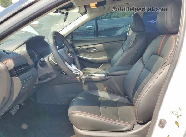 3N1AB8DV6SY221648 2025 NISSAN SENTRA White Սալոնի դիմացի տեսք