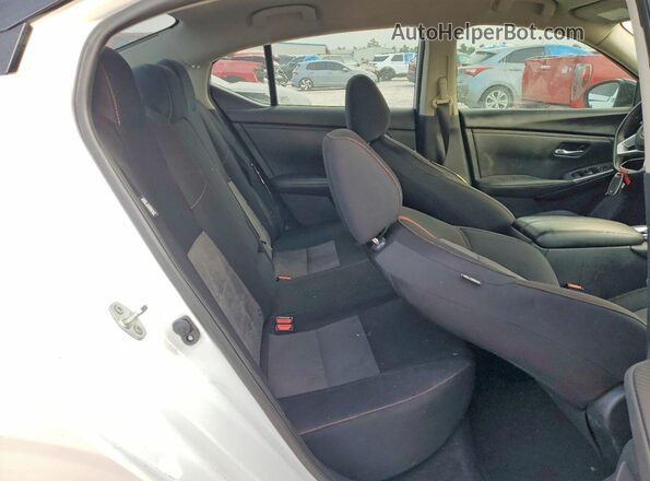 3N1AB8DVXRY225907 2024 NISSAN SENTRA White Widok tylnych siedzeń