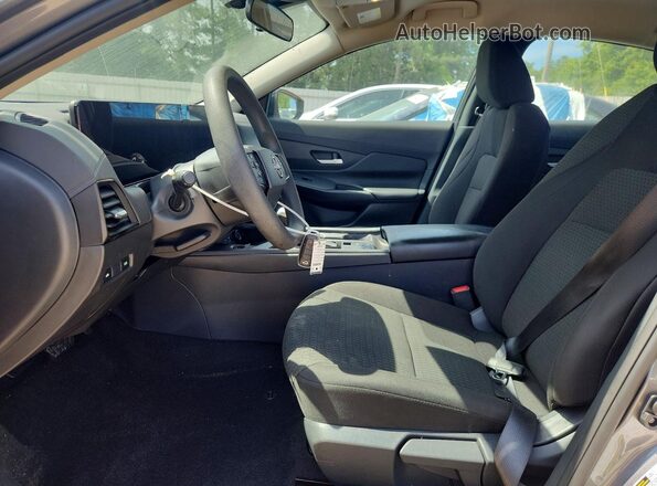 3N1AB9BV4TY210433 2026 NISSAN SENTRA Gray Սալոնի դիմացի տեսք