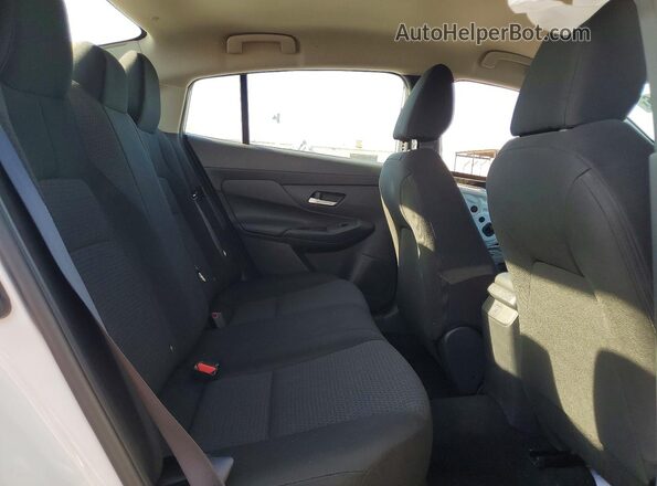 3N1AB9BV5TY219383 2026 NISSAN SENTRA White Vista de los asientos traseros