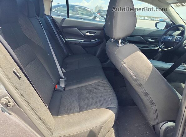 3N1AB9BV5TY241948 2026 NISSAN SENTRA Silver Vista de los asientos traseros