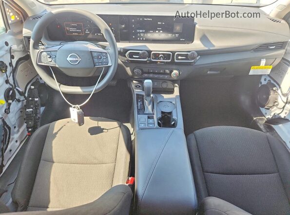 3N1AB9BV8TY267461 2026 NISSAN SENTRA Белый Вид панели приборов