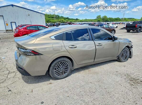 3N1AB9CV0TY221640 2026 NISSAN SENTRA Gold Задня права чверть