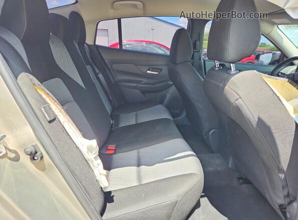 3N1AB9CV0TY221640 2026 NISSAN SENTRA Gold Вид задніх сидінь