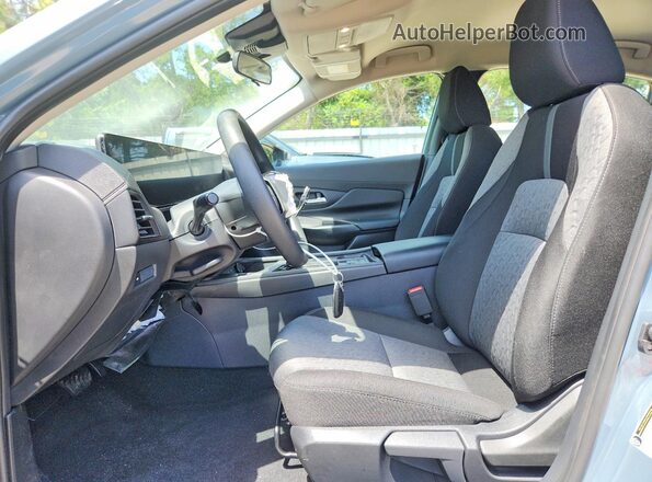 3N1AB9CV0TY281093 2026 NISSAN SENTRA Gray წინა სალონის ხედი