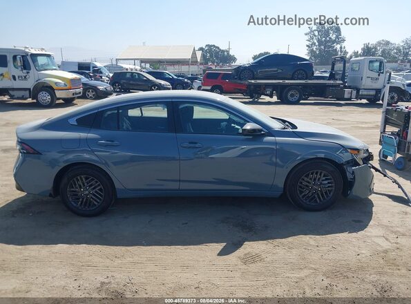 3N1AB9CV1TY208346 2026 NISSAN SENTRA Gray Вид задньої частини салону