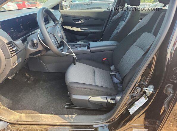 3N1AB9CV2TY237886 2026 NISSAN SENTRA Black Вид салону спереду