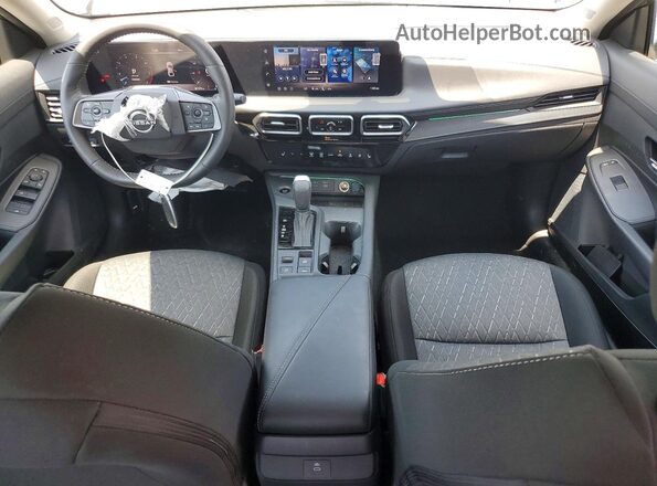 3N1AB9CV7TY266672 2026 NISSAN SENTRA Gray Առջևի վահանակի տեսք