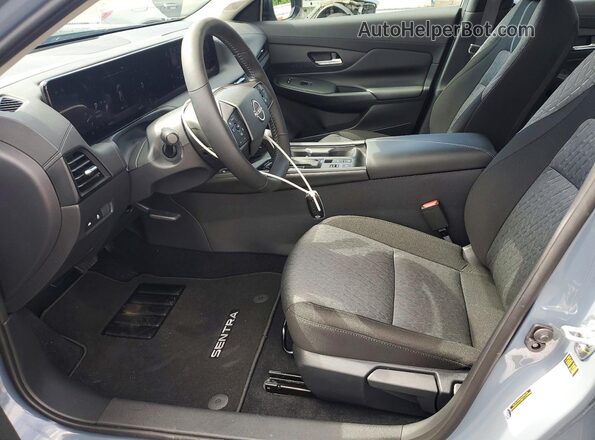 3N1AB9CV9TY230496 2026 NISSAN SENTRA Gray Widok wnętrza z przodu