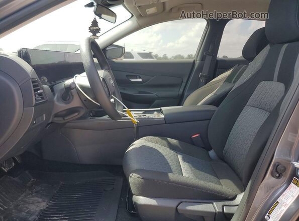 3N1AB9CVXTY211536 2026 NISSAN SENTRA Gray Սալոնի դիմացի տեսք