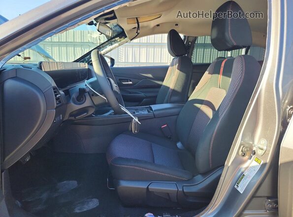 3N1AB9DV0TY219501 2026 NISSAN SENTRA Gray Вид салону спереду