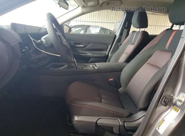 3N1AB9DV0TY299706 2026 NISSAN SENTRA Серый Вид салона спереди