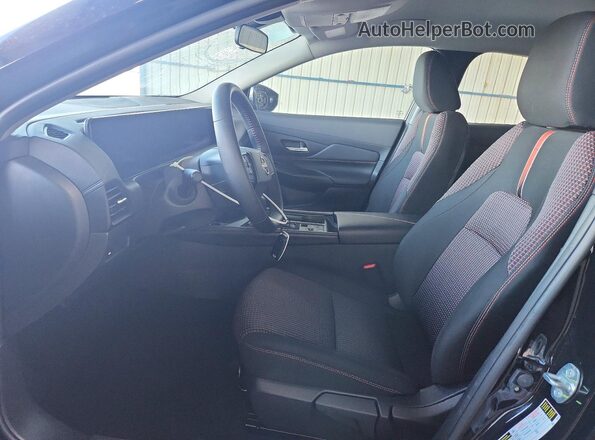 3N1AB9DV2TY232217 2026 NISSAN SENTRA Черный Вид салона спереди