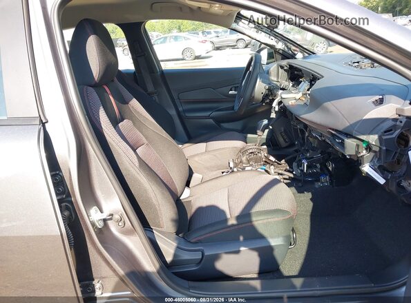 3N1AB9DV5TY284179 2026 NISSAN SENTRA Gray Vista interior delantera