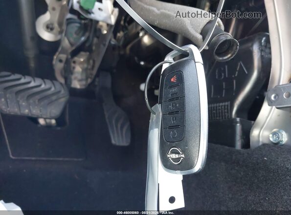 3N1AB9DV5TY284179 2026 NISSAN SENTRA Gray Vista del salpicadero