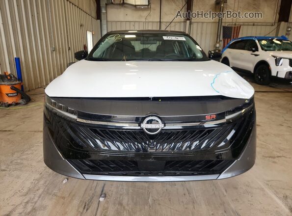 3N1AB9DVXTY279429 2026 NISSAN SENTRA Gray Вид спереду