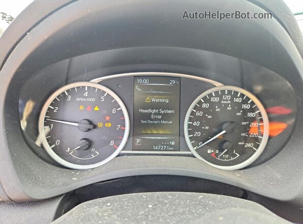 3N1CB7AP5JY308027 2018 NISSAN SENTRA Черный Вид щитка приборов