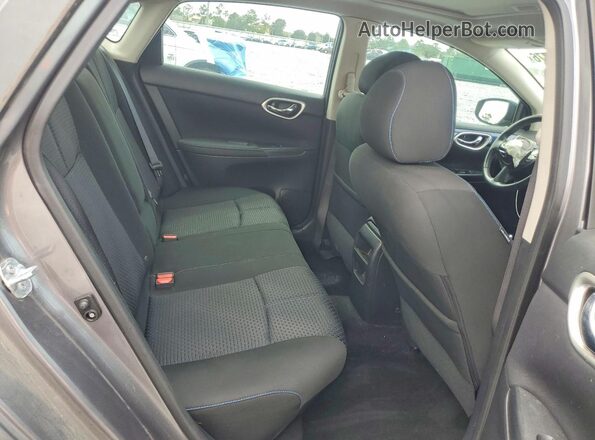 3N1CB7AP7HY220686 2017 NISSAN SENTRA Gray Widok tylnych siedzeń