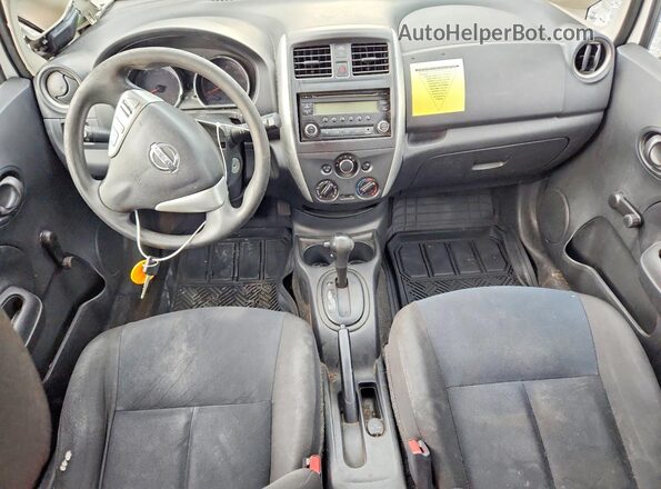 3N1CE2CP0GL408937 2016 NISSAN VERSA Белый Вид панели приборов