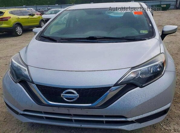 3N1CE2CP0JL359021 2018 NISSAN VERSA Silver წინა ხედი