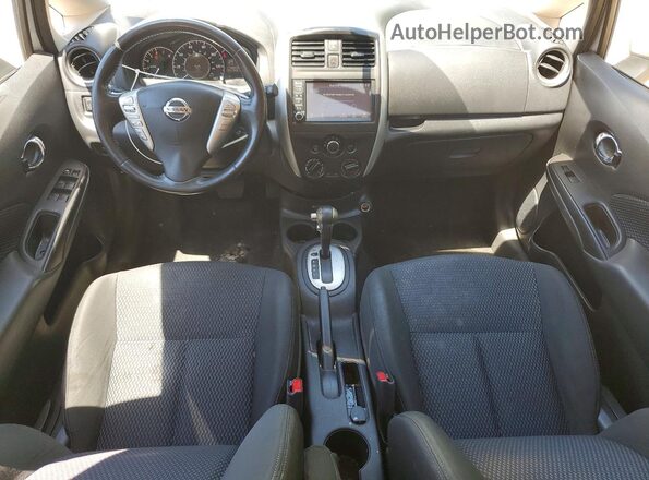 3N1CE2CP0KL363989 2019 NISSAN VERSA Silver Dashboard view