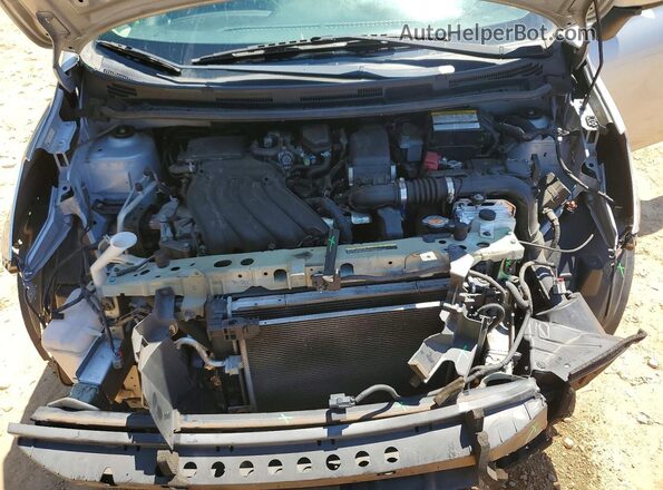3N1CE2CP0KL363989 2019 NISSAN VERSA Silver Rear interior view
