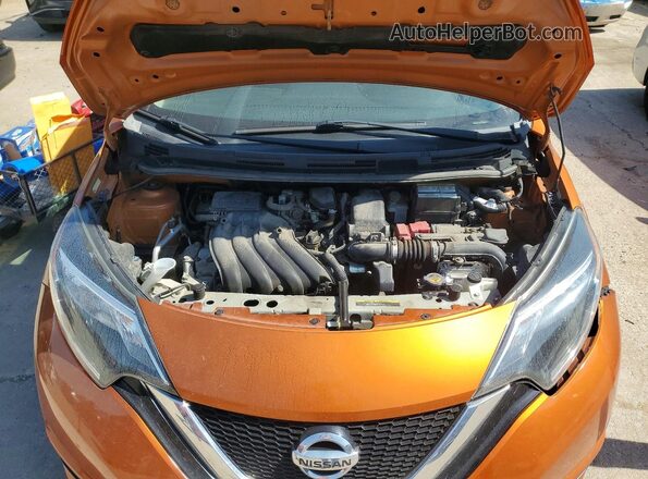 3N1CE2CP2HL358043 2017 NISSAN VERSA Orange Rear interior view