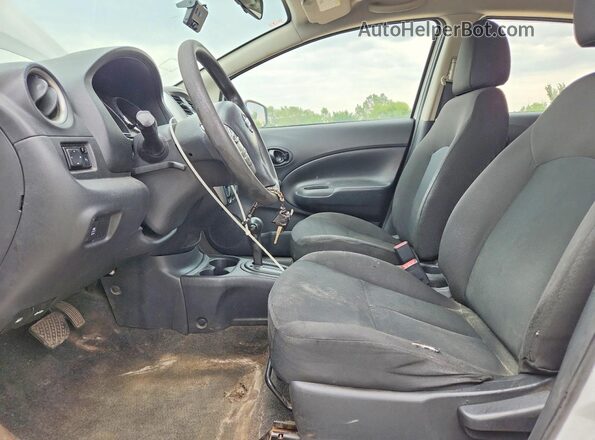 3N1CE2CP4GL406981 2016 NISSAN VERSA White Front interior view