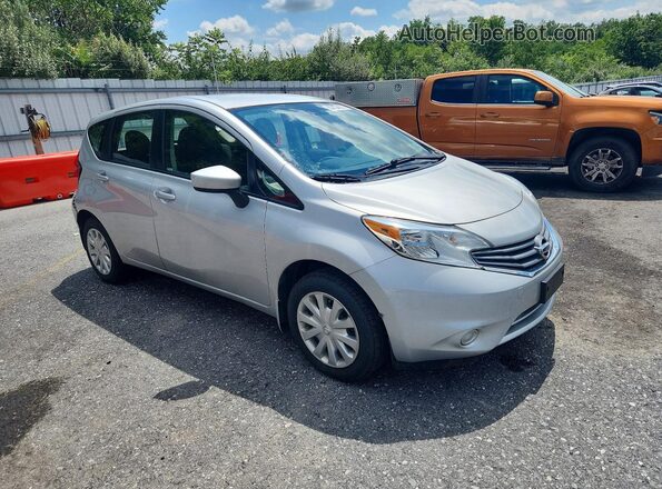 3N1CE2CP5GL393173 2016 NISSAN VERSA Серебряный Передняя правая четверть