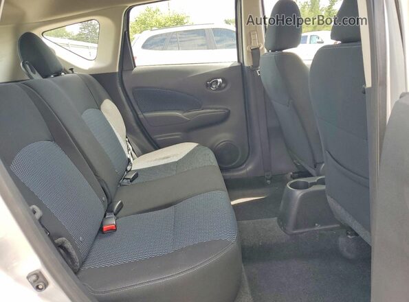 3N1CE2CP5HL368288 2017 NISSAN VERSA Silver Widok tylnych siedzeń