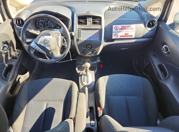 3N1CE2CP6KL363690 2019 NISSAN VERSA Gray Vista del salpicadero