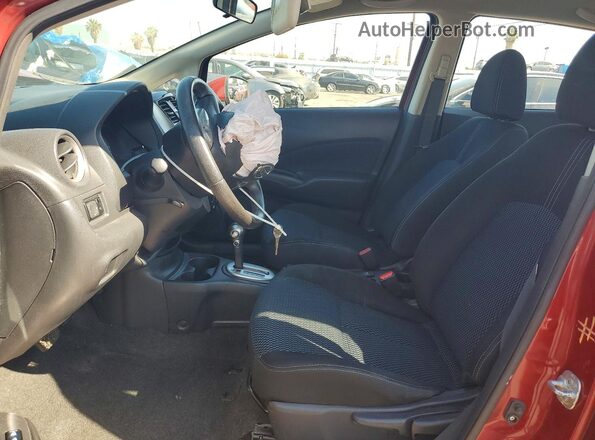 3N1CE2CP7GL352656 2016 NISSAN VERSA Бордовый Вид салона спереди