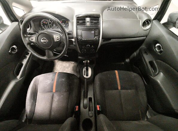 3N1CE2CP7HL381852 2017 NISSAN VERSA Gray Vista del salpicadero