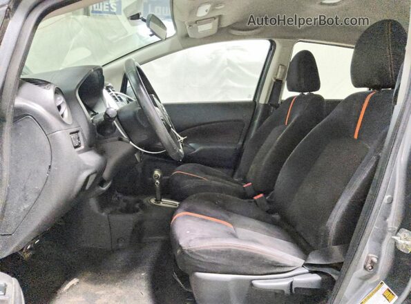 3N1CE2CP7HL381852 2017 NISSAN VERSA Gray Vista interior delantera