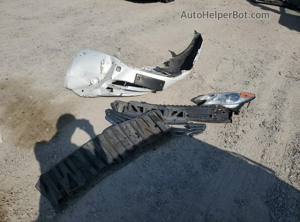 3N1CE2CPXGL361870 2016 NISSAN VERSA White Engine compartment view