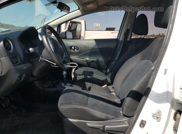 3N1CE2CPXGL361870 2016 NISSAN VERSA White Front interior view